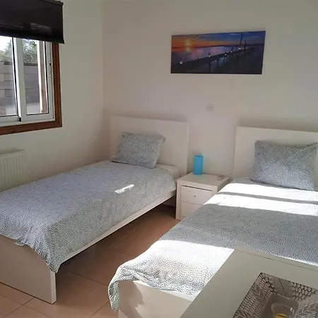 Eleftherias Retreat Villa Szkarínu